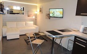 69 Avenue Pasteur
